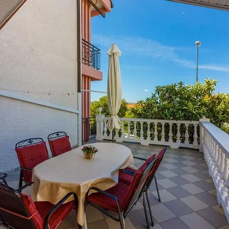 In With Sea View, Terrace, Air Conditioning, Wifi 4626-7 Appartamento Crikvenica