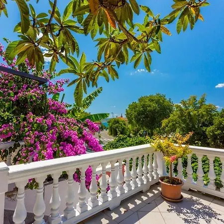 In With Sea View, Terrace, Air Conditioning, Wifi 4626-7 * Crikvenica
